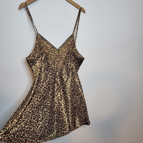 Versailles Animal Print Chemise Size L - Picture 6 of 9